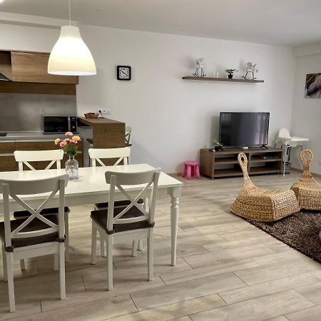 Mj Apartments Panorama โดโนวาลี ภายนอก รูปภาพ