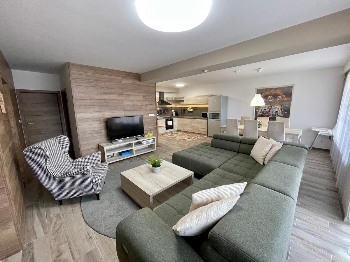 Mj Apartments Panorama โดโนวาลี ภายนอก รูปภาพ